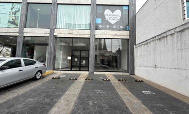 LOCAL EN RENTA EN CAMELINAS