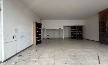 LOCAL EN RENTA EN CAMELINAS