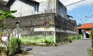 Bangunan cocok untuk usaha di Kaliurang