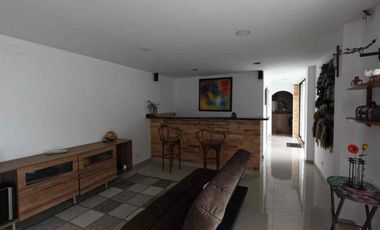 VENDO MODERNA Y HERMOSA CASA DEBTRES NIVELES