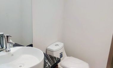 PRECIOSA CASA EN LOMAS DEL VALLE