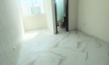 PRECIOSA CASA EN LOMAS DEL VALLE