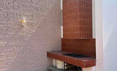 AMPLIA CASA EN RENTA EN LOMAS DEL CAMPESTRE a una cuadra de Universidad La Salle Zona Norte León, Gto.