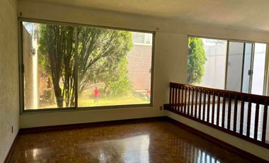 AMPLIA CASA EN RENTA EN LOMAS DEL CAMPESTRE a una cuadra de Universidad La Salle Zona Norte León, Gto.