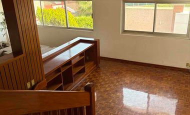 AMPLIA CASA EN RENTA EN LOMAS DEL CAMPESTRE a una cuadra de Universidad La Salle Zona Norte León, Gto.