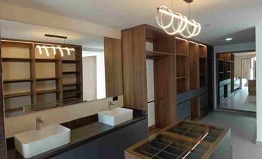 Bonita casa nueva en renta .4 recámaras