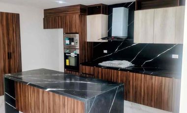 HERMOSA CASA EN VENTA LOMAS DEL VALLE