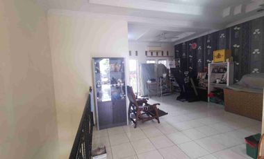 DIJUAL CEPAT! Rumah 2 Lantai Srengseng, Siap Huni, SHM, Lokasi Strategis jakarta barat