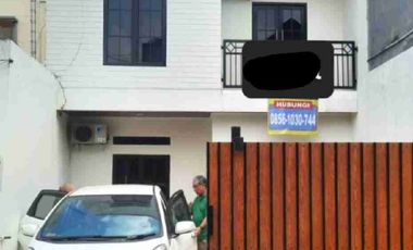 Rumah mewah dlm komplek Pasar Minggu Pejaten KT 4+1 110jt/thn Net