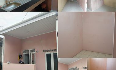 Dijual Rumah Mungil Siap Huni Harga Kost-kostan di Cemani Grogol