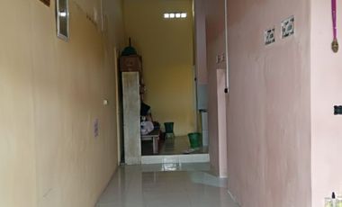 Dijual Rumah Mungil Siap Huni Harga Kost-kostan di Cemani Grogol