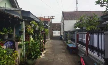 Dijual Rumah Mungil Siap Huni Harga Kost-kostan di Cemani Grogol