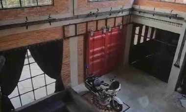 Dijual rumahindustrial 3 lantai di jalan utama  setiabudi kuningan