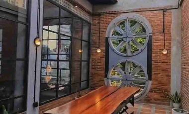 Dijual rumahindustrial 3 lantai di jalan utama  setiabudi kuningan