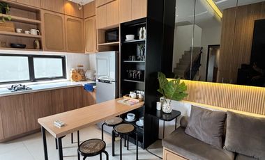 Rumah Baru Siap Huni Desain Modern Minimalis Dilengkapi Full Smart Home, DP 0% Cicilan Mulai 3 Jutaan, Lokasi Akses Strategis 5 Menit ke Pintu Tol JORR di Bekasi - Free PPN & Bebas Biaya Biaya