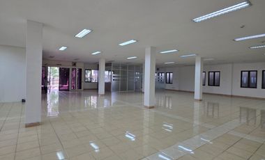 Disewakan / Dijual  Gedung Kantor Premium siap huni di Margorejo, Surabaya