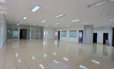 Disewakan / Dijual  Gedung Kantor Premium siap huni di Margorejo, Surabaya