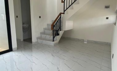 Rumah Baru 2 Lantai Tepi Danau Area Bebas Banjir dan Sudah Dilengkapi Full Smart Home, DP 0% Cicilan Mulai 4 Jutaan, Akses Lokasi Strategis 5 Menit dari Pintu Tol JORR di Bekasi - Free PPN & Bebas Biaya Biaya