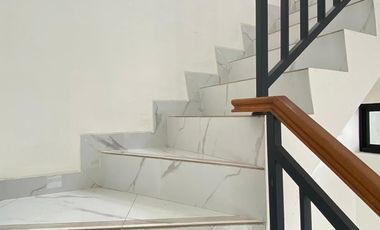 Rumah Baru 2 Lantai Tepi Danau Area Bebas Banjir dan Sudah Dilengkapi Full Smart Home, DP 0% Cicilan Mulai 4 Jutaan, Akses Lokasi Strategis 5 Menit dari Pintu Tol JORR di Bekasi - Free PPN & Bebas Biaya Biaya