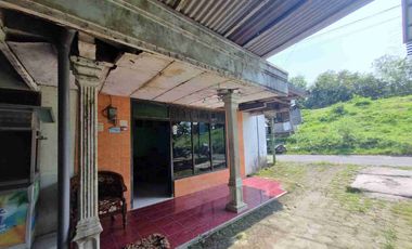 DIJUAL RUMAH 

KEL. : BESUR
KEC  ; SEKARAN
KAB  : LAMONGAN