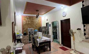 rumah megah dkt toll dan LRT di Jatibening 1