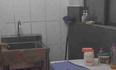 Alquilo. Casa como local comercial en Av Próceres de la Independencia en el paradero  Caja de Agua en San Juan de Lurigancho