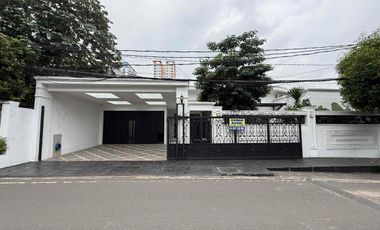 Rumah Sultan Termewah Pinggir Jalan Cilandak, Jakarta Selatan