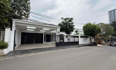 Rumah Sultan Termewah Pinggir Jalan Cilandak, Jakarta Selatan