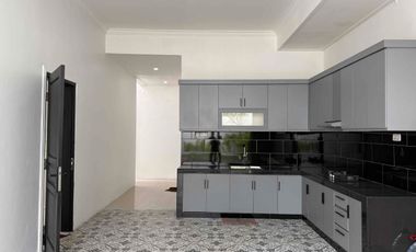 Rumah Sultan Termewah Pinggir Jalan Cilandak, Jakarta Selatan