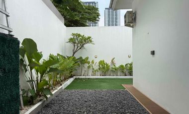 Rumah Sultan Termewah Pinggir Jalan Cilandak, Jakarta Selatan