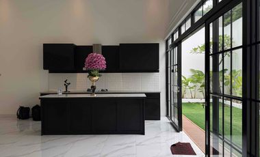 Rumah Sultan Termewah Pinggir Jalan Cilandak, Jakarta Selatan