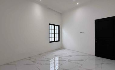 Rumah Sultan Termewah Pinggir Jalan Cilandak, Jakarta Selatan