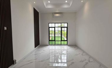 Rumah Sultan Termewah Pinggir Jalan Cilandak, Jakarta Selatan