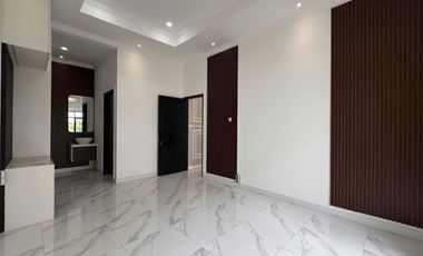 Rumah Sultan Termewah Pinggir Jalan Cilandak, Jakarta Selatan