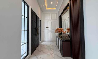 Rumah Sultan Termewah Pinggir Jalan Cilandak, Jakarta Selatan