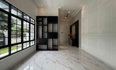 Rumah Sultan Termewah Pinggir Jalan Cilandak, Jakarta Selatan