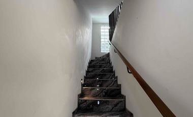 Rumah Siaphuni Di Cilandak 3,5 Lantai Konsep Scandinavian Cilandak, Jakarta Selatan