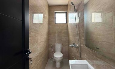 Rumah Siaphuni Di Cilandak 3,5 Lantai Konsep Scandinavian Cilandak, Jakarta Selatan