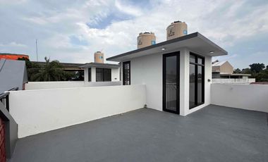 Rumah Siaphuni Di Cilandak 3,5 Lantai Konsep Scandinavian Cilandak, Jakarta Selatan