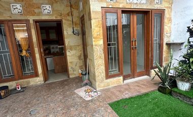 FOR SALE MINIMALIST HOUSE IN A RESIDENTIAL AND STRATEGIC AREA IN WEST DENPASAR