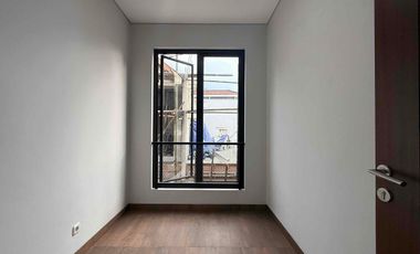 Rumah Siaphuni 2 Lantai Konsep Scandinavian di Cilandak, Jakarta Selatan – Desain Modern Seperti Apartemen