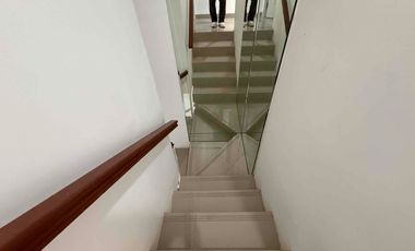 Di Sewakan Rumah 2 Lantai Compact di Cilandak, Jakarta Selatan – Hunian Ideal untuk Pasangan Muda