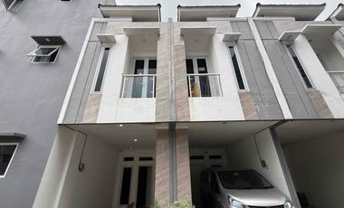 Di Sewakan Rumah 2 Lantai Compact di Cilandak, Jakarta Selatan – Hunian Ideal untuk Pasangan Muda