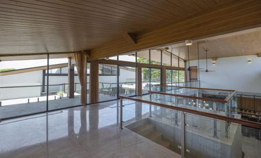 VILLA LUXURY BIG GARDEN BIG POOL OCEAN VIEW LOKASI STARTEGIS SANUR