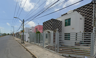 Excelente Casa En Gran Zona De Adjudicacion De!! Remate¡¡ Av. Maxuxac 480, Zona Sin Asignación, 77086 Chetumal, Q.r.