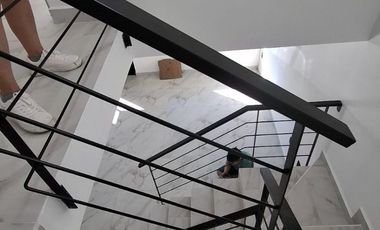 RENTA DE BONITA CASA EN RESIDENCIAL ZARU