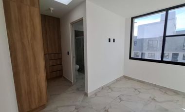 RENTA DE BONITA CASA EN RESIDENCIAL ZARU