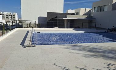 RENTA DE BONITA CASA EN RESIDENCIAL ZARU