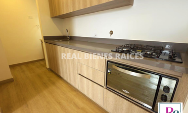 Apartamento en alquiler – $2.700.000