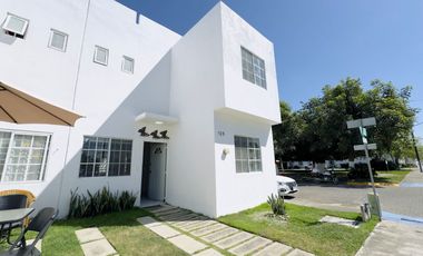 Casa amueblada en renta en Las Ceibas, 3 recamaras + 2 baños, largo plazo